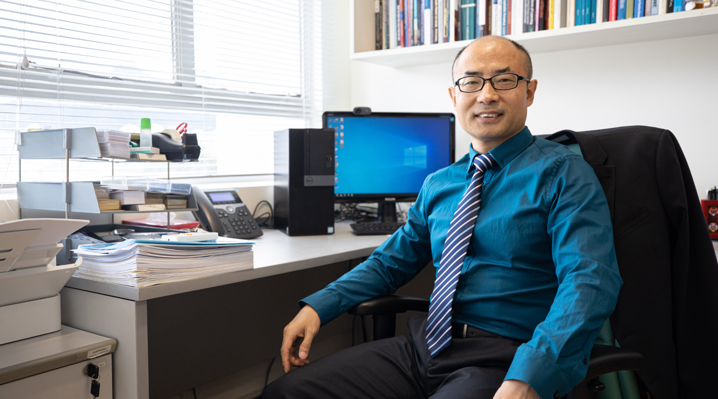 Professor Yin calls on university educators to understand the Chinese students’ cultural and educational traditions, and their unique way of learning