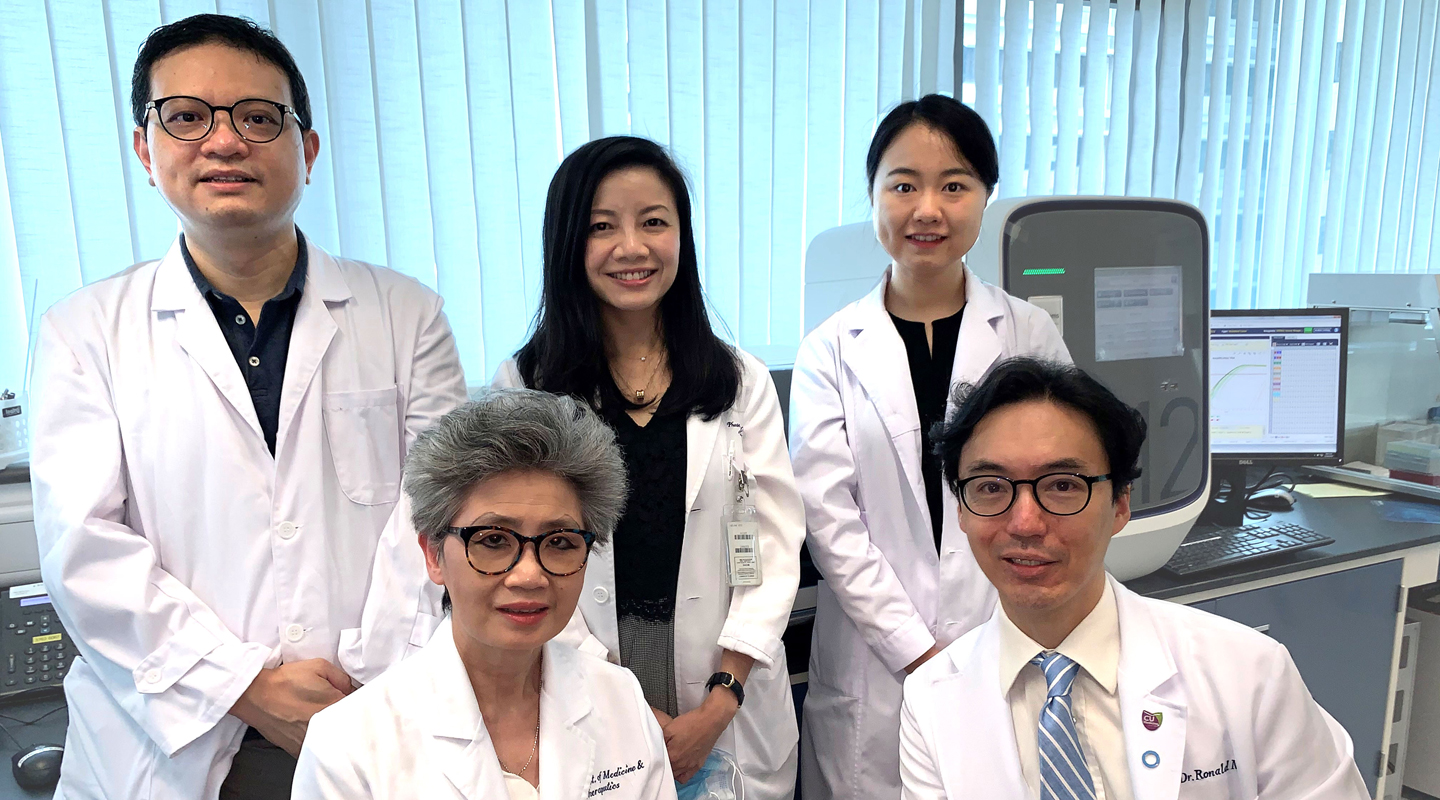  Prof. Juliana Chan <em>(front row, left)</em>, chair professor of Medicine  and Therapeutics, Prof. Ronald Ma <em>(front row, right)</em>, head  of the Division of Endocrinology and Diabetes (Academic Affairs), and their  research team 