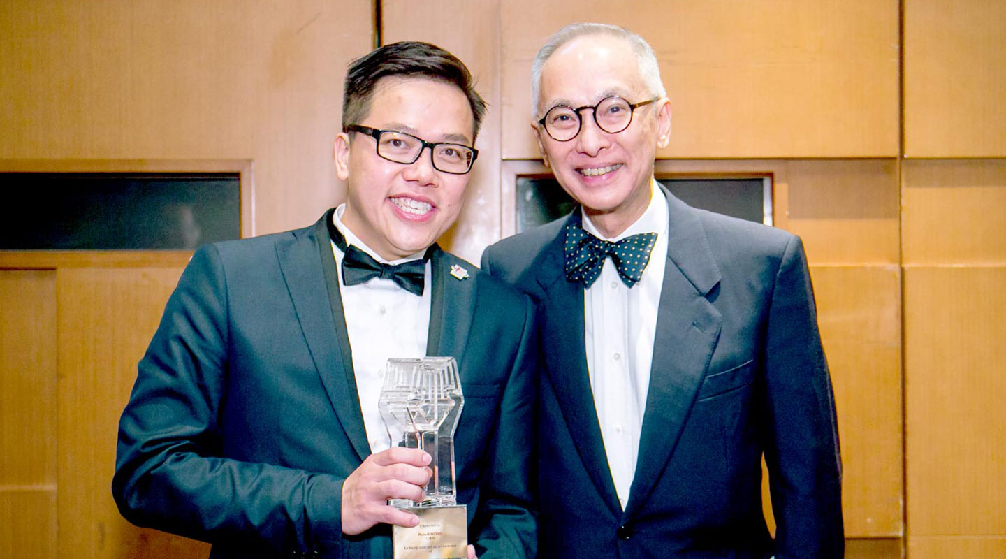 Robert and his mentor Prof. Freeman Chan at the Hong Kong Ten Outstanding Young Persons award ceremony
