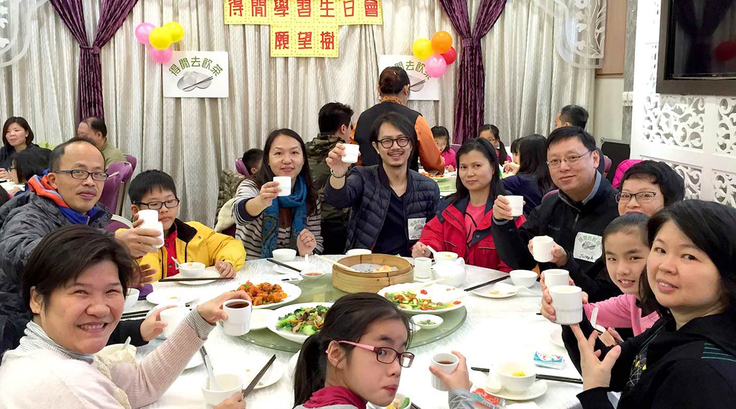 ‘Yum Cha Together’ connects small charitable organizations with an audience through tea-drinking activities