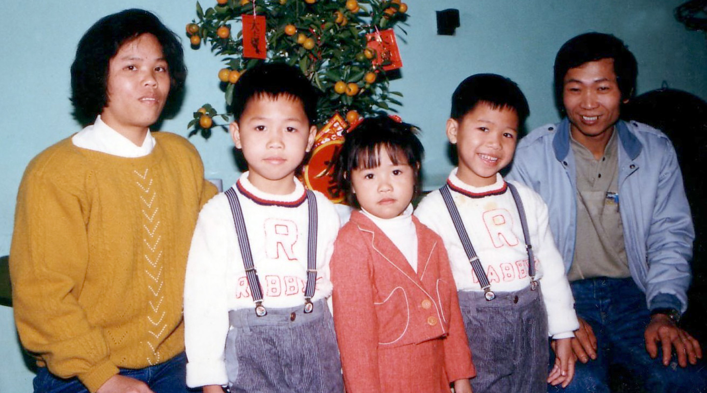 Jason Yam's (2nd right) family of five were making ends meet but were nonetheless happy