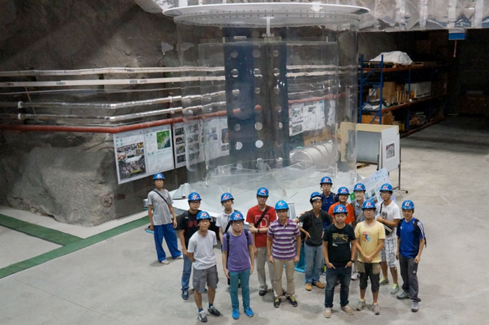 A full size anti-neutrino detector model at the underground Daya Bay Far Experimental Hall