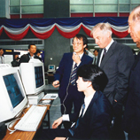Established in 1991, the Faculty of Engineering moved into the new Ho Sin-Hang Engineering Building in 1994. Sir Christopher Patten is being given a tour of its facilities.